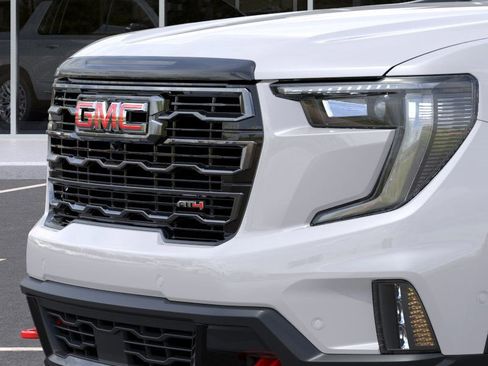 New 2025 GMC Acadia AT4 w/ Super Cruise Package image 13