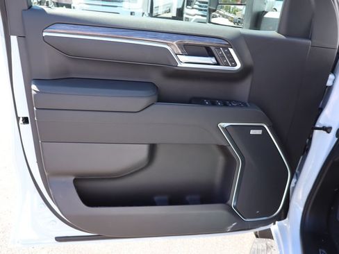 New 2026 Chevrolet Silverado 1500 LTZ w/ LTZ Premium Package AWD/4WD image 4