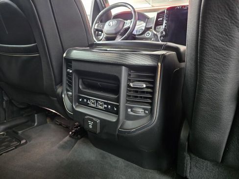 Used 2019 RAM 1500 Limited AWD/4WD image 17