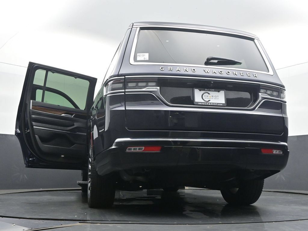 Used 2025 Jeep Grand Wagoneer 4WD image 63