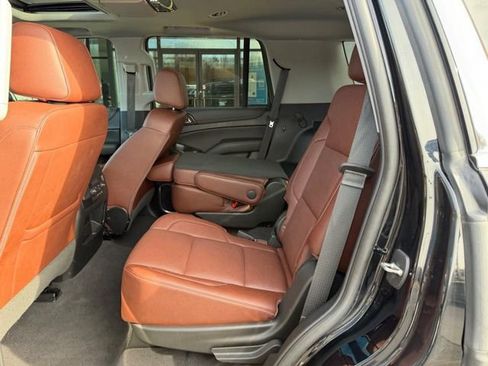 Used 2020 Chevrolet Tahoe Premier w/ Premier Plus Edition image 11