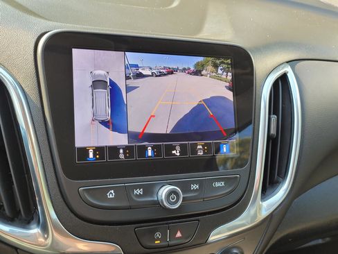 Used 2022 Chevrolet Equinox LT FWD image 26