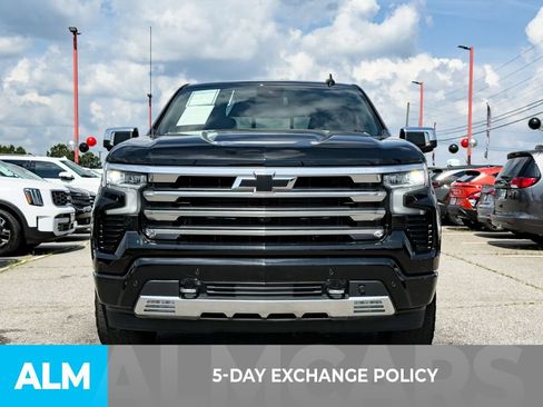 Used 2024 Chevrolet Silverado 1500 High Country AWD/4WD image 3