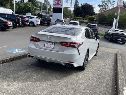 Certified 2024 Toyota Camry SE w/ Cold Weather Package AWD/4WD image 6