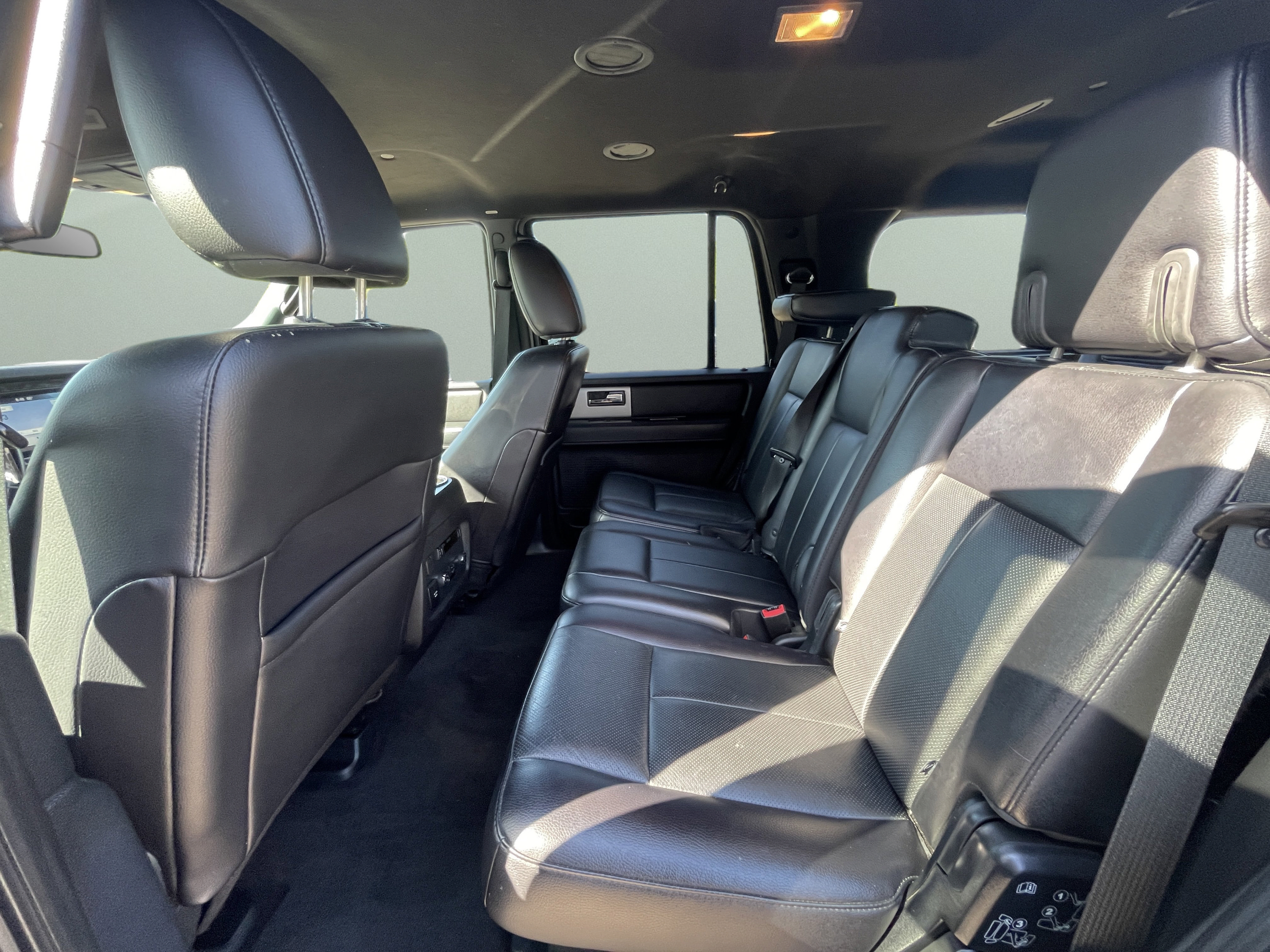 Used 2017 Ford Expedition Limited AWD/4WD image 28