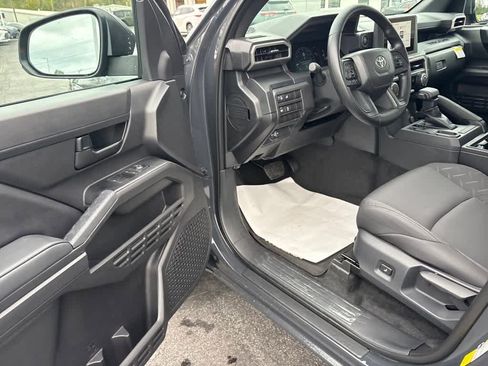 Used 2025 Toyota Tacoma SR w/ Towing Package image 7