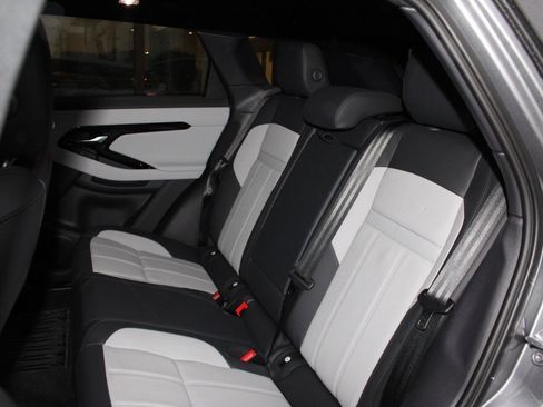 Certified 2026 Land Rover Range Rover Evoque Dynamic SE image 31