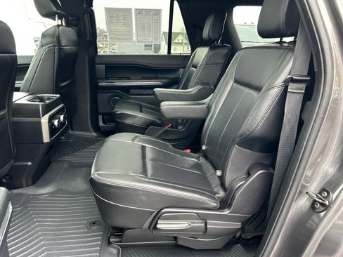 Used 2021 Ford Expedition Max XLT image 11