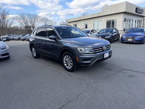Used 2018 Volkswagen Tiguan S w/ 3rd Row Seat Package image 2