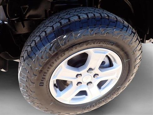Used 2021 Jeep Wrangler Sport AWD/4WD image 7