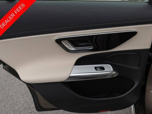 Used 2025 Mercedes-Benz E 350 4MATIC Sedan image 16
