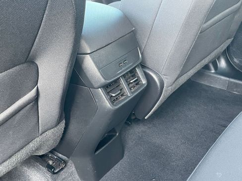 Used 2025 Chevrolet Equinox LT image 23