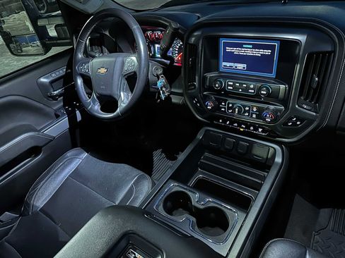 Used 2019 Chevrolet Silverado 2500 LTZ w/ Duramax Plus Package image 11