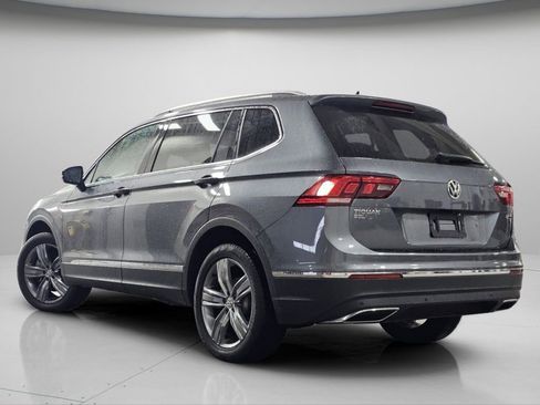 Used 2020 Volkswagen Tiguan SEL AWD/4WD image 23