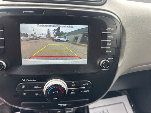Used 2019 Kia Soul w/ Convenience Package FWD image 32