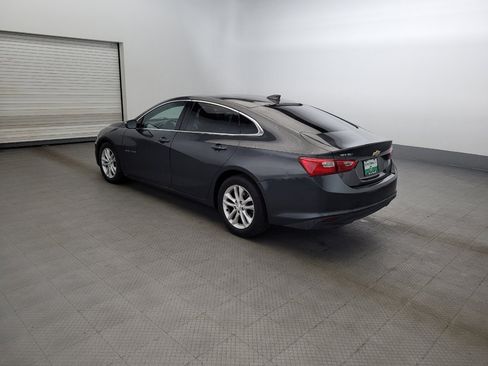 Used 2018 Chevrolet Malibu LT FWD image 3