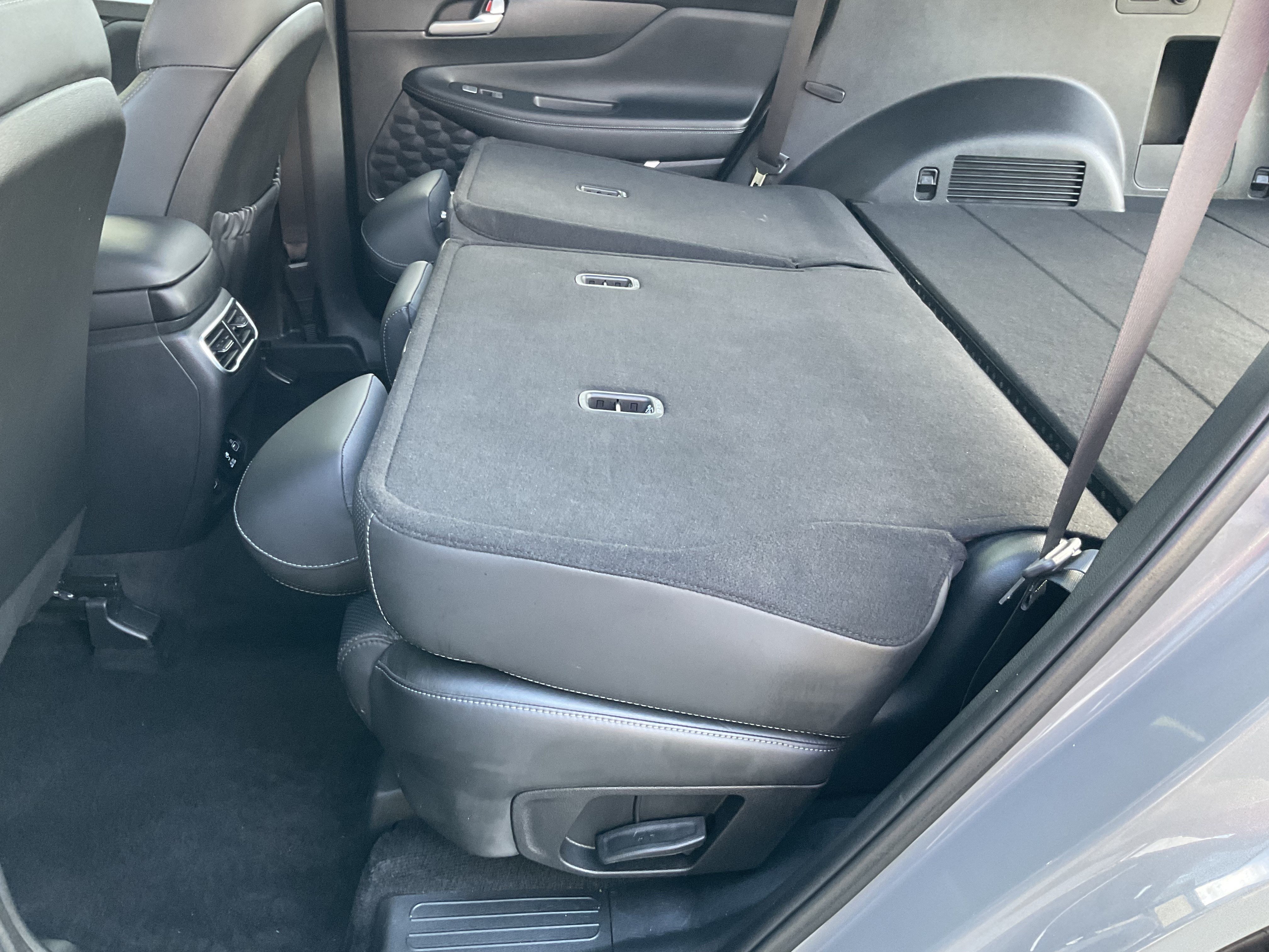 Used 2022 Hyundai Santa Fe Calligraphy AWD/4WD image 42