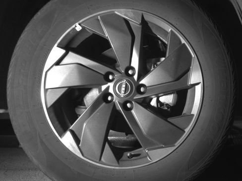 Used 2025 Nissan Rogue SV AWD/4WD image 13
