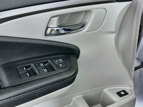 Used 2020 Honda Pilot EX image 15