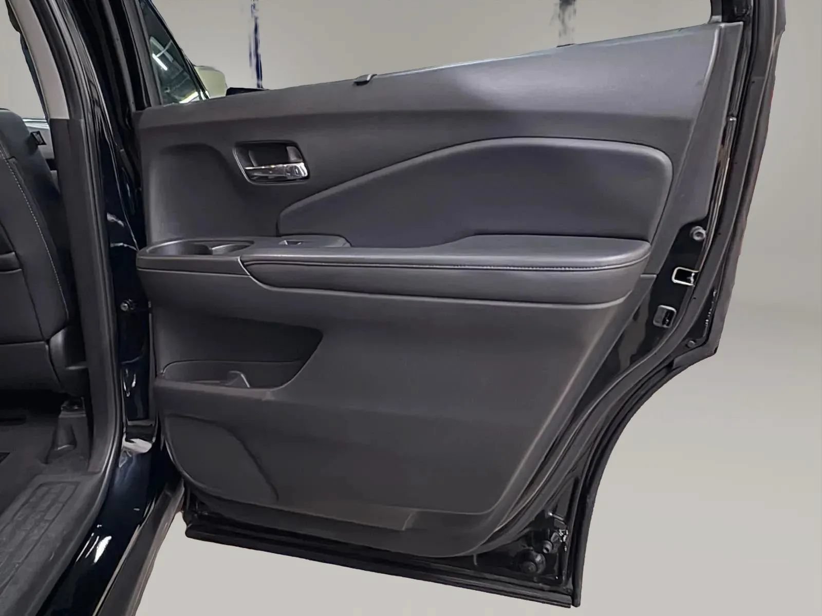 Used 2016 Honda Pilot Touring image 33