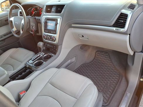 Used 2017 GMC Acadia Limited SLT image 18