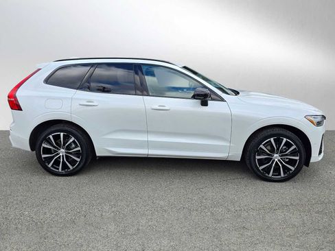 Certified 2025 Volvo XC60 B5 Plus AWD/4WD image 3