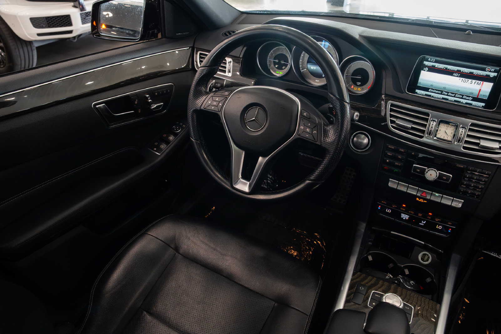 Used 2015 Mercedes-Benz E 250 BlueTEC Sedan image 10