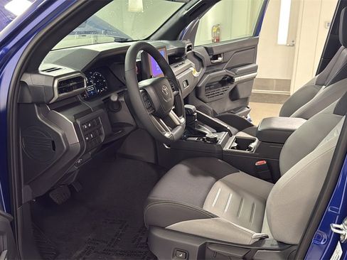 New 2025 Toyota Tacoma TRD Off-Road image 12