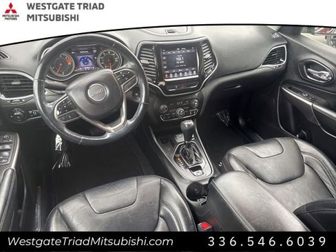 Used 2020 Jeep Cherokee Limited image 11