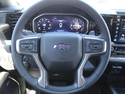 New 2026 Chevrolet Silverado 1500 LT Trail Boss w/ Convenience Package II AWD/4WD image 12