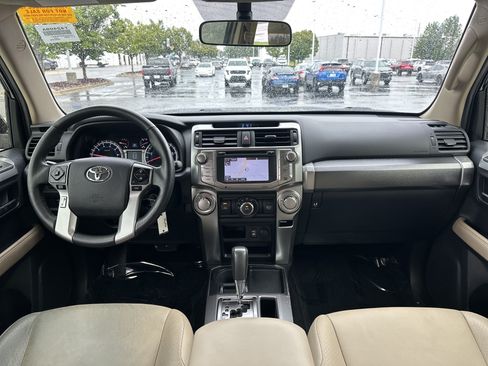 Used 2014 Toyota 4Runner SR5 RWD image 29