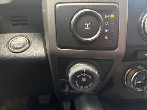 Used 2018 Ford F150 Raptor w/ Equipment Group 802A Luxury image 22