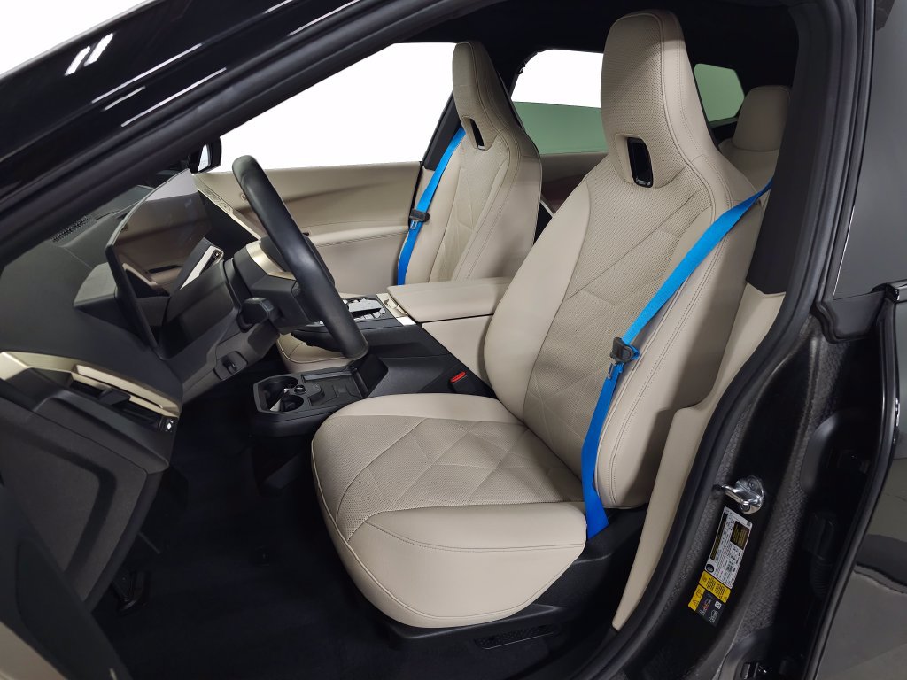 Certified 2024 BMW iX xDrive50 AWD/4WD image 19