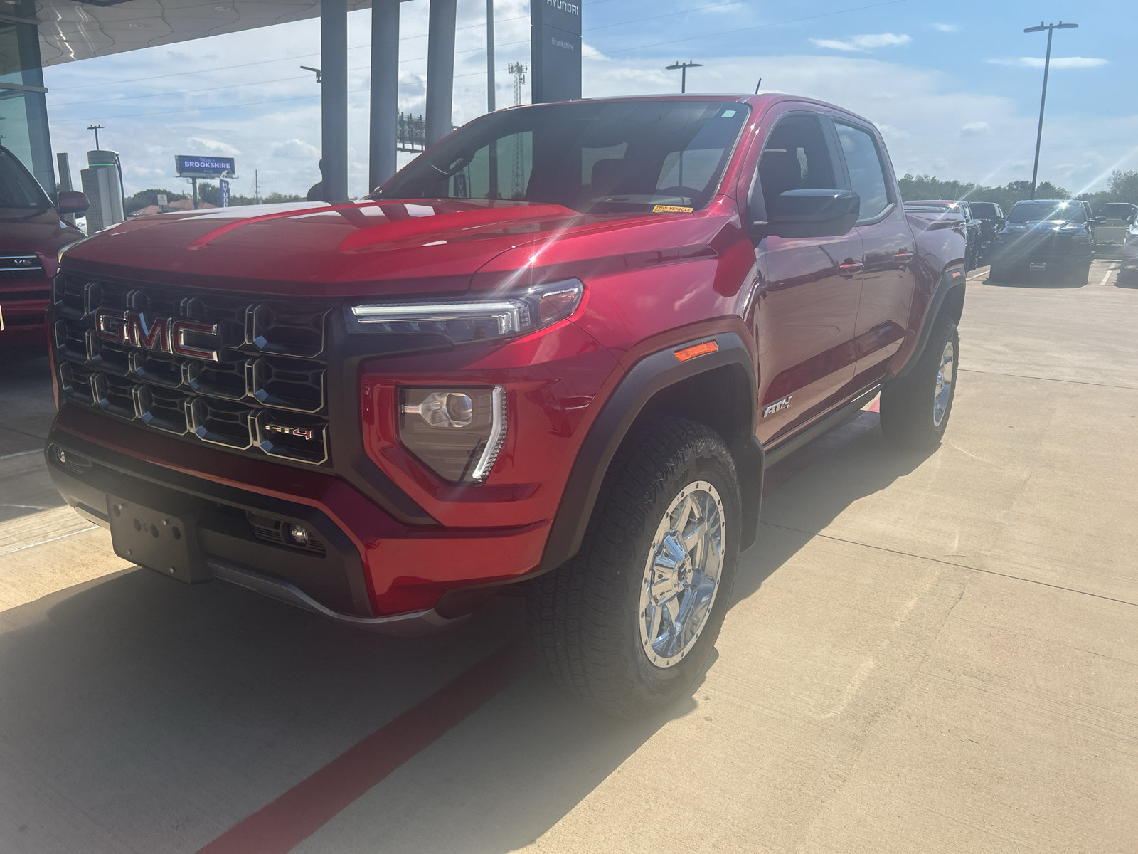 Used 2025 GMC Canyon AT4 AWD/4WD image 30