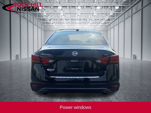 Used 2020 Nissan Altima 2.5 SR FWD image 6