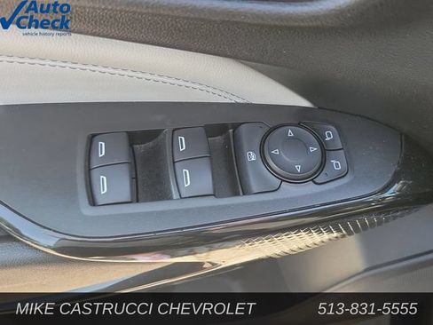 Used 2024 Chevrolet Trax LT FWD image 25
