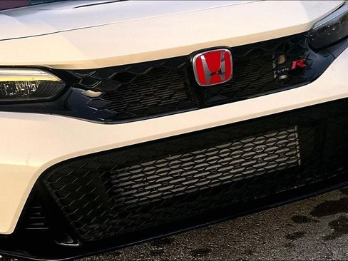 Used 2024 Honda Civic Type R image 40