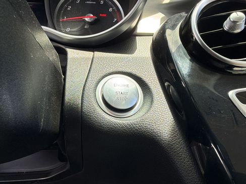 Used 2015 Mercedes-Benz C 300 4MATIC Sedan image 26