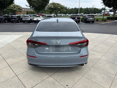 Used 2024 Honda Civic Sport image 8