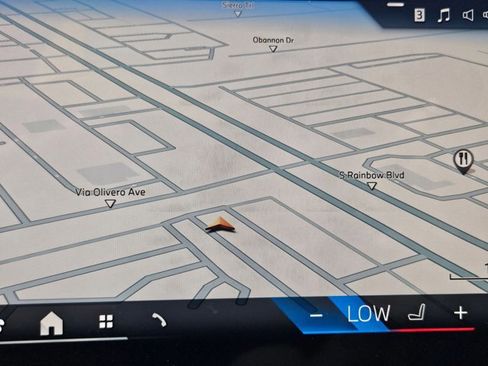 Used 2026 BMW X5 sDrive40i image 13