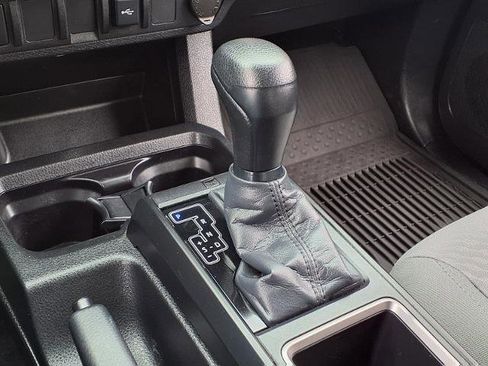 Used 2022 Toyota Tacoma SR image 13