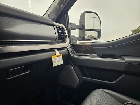 New 2026 Ford F250 Lariat w/ Black Appearance Package image 27