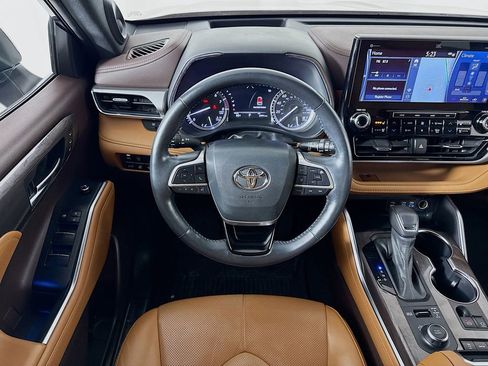 Used 2022 Toyota Highlander Platinum image 23