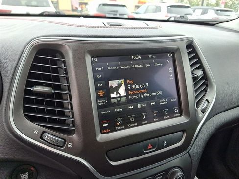 Used 2022 Jeep Cherokee Trailhawk w/ Sun, Sound & Nav Group image 17