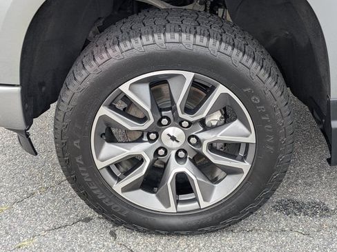 Used 2023 Chevrolet Silverado 1500 RST AWD/4WD image 13