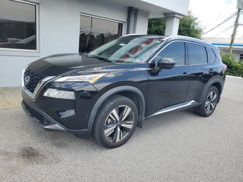 Used 2023 Nissan Rogue SL w/ SL Premium Package FWD image 13