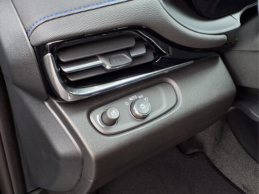 New 2026 Buick Envista Sport Touring w/ Convenience I Package FWD image 13