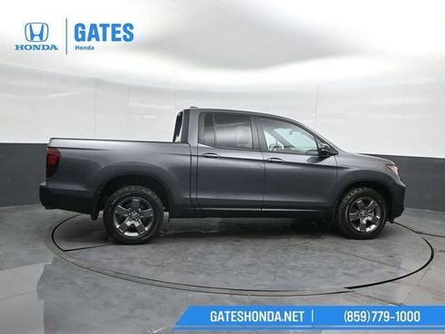 Certified 2024 Honda Ridgeline TrailSport image 3