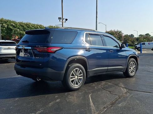 Used 2023 Chevrolet Traverse LT FWD image 6