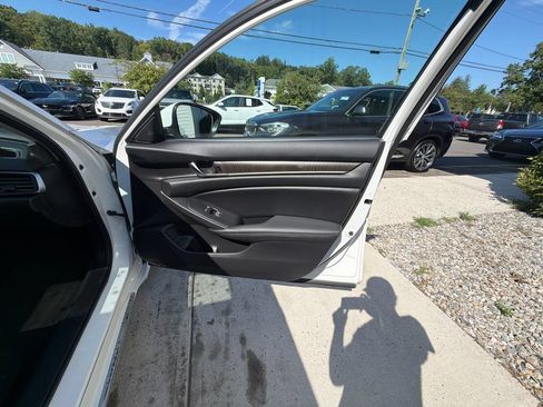 Used 2019 Honda Accord EX-L image 51